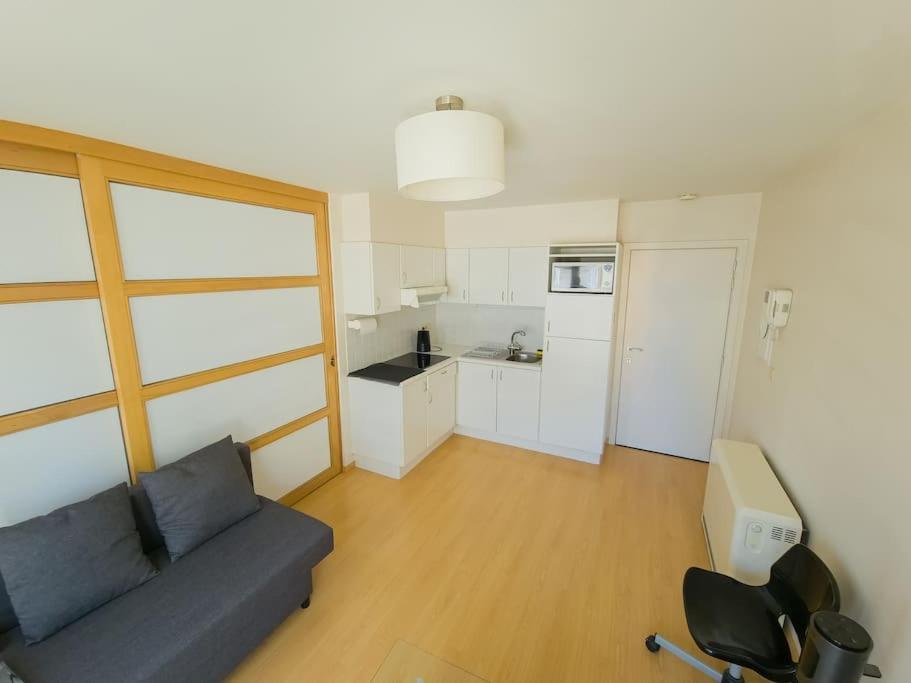 Cozy Studio With Pool Close To The Sea Oostende Bagian luar foto