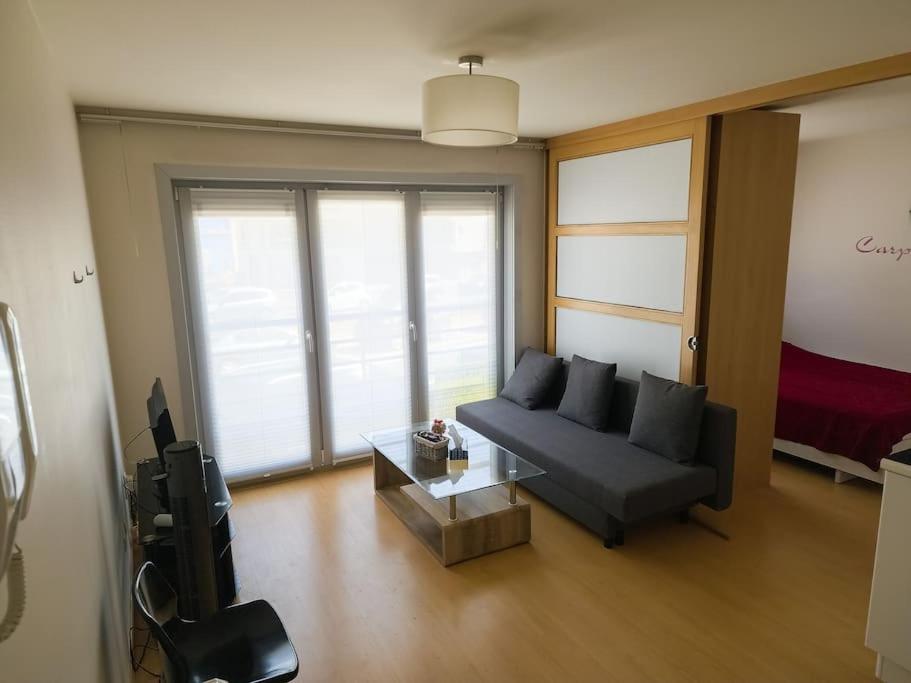 Cozy Studio With Pool Close To The Sea Oostende Bagian luar foto